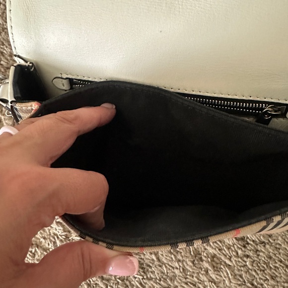 Burberry Link Check Shoulder Bag with Leather Trim - Picture 4 of 5